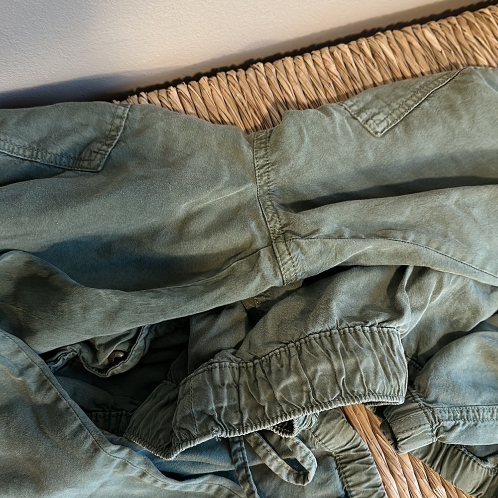 Sanctuary Khaki Jogger - Picture 9 of 12